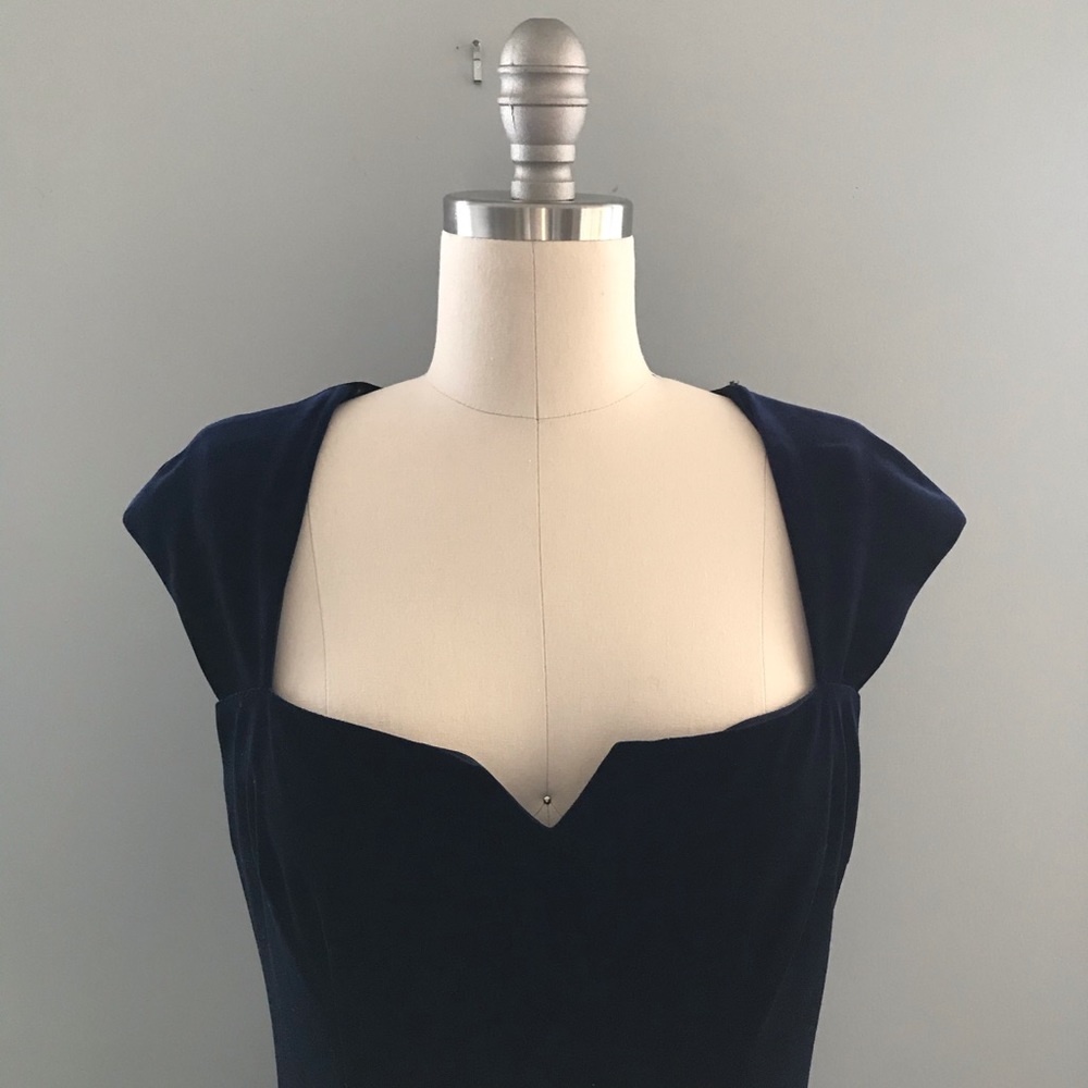 David Meister Navy Velvet Cap-Sleeve Sweetheart Dress